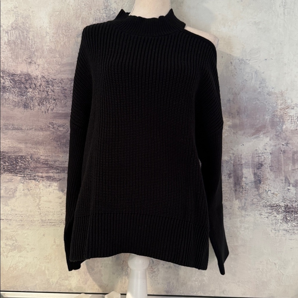 Sanctuary Elegant Black Sweater one cold shoulder size large